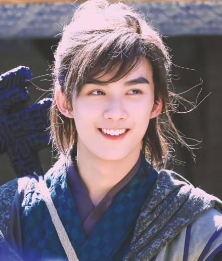 《枕上书》刚大结局,《白暮泪》就官宣?看到双男主人选:熬夜追
